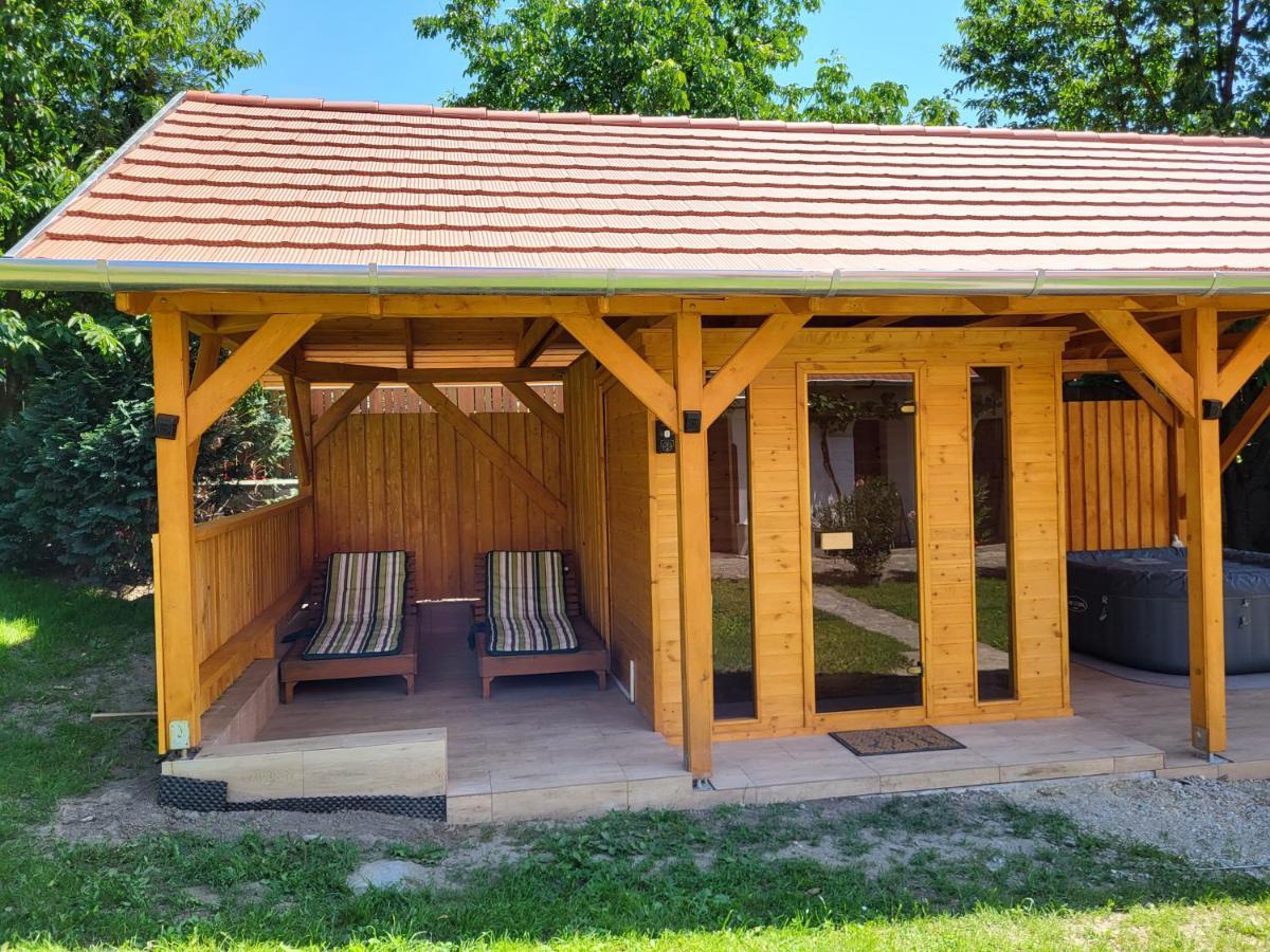 Cseresznyés Vendégház Szomolya Extérieur photo