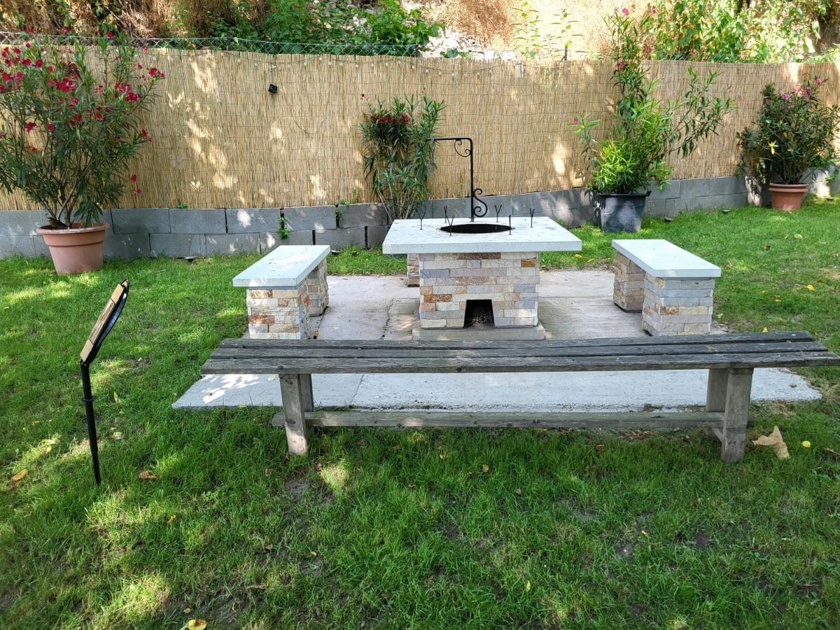 Cseresznyés Vendégház Szomolya Extérieur photo