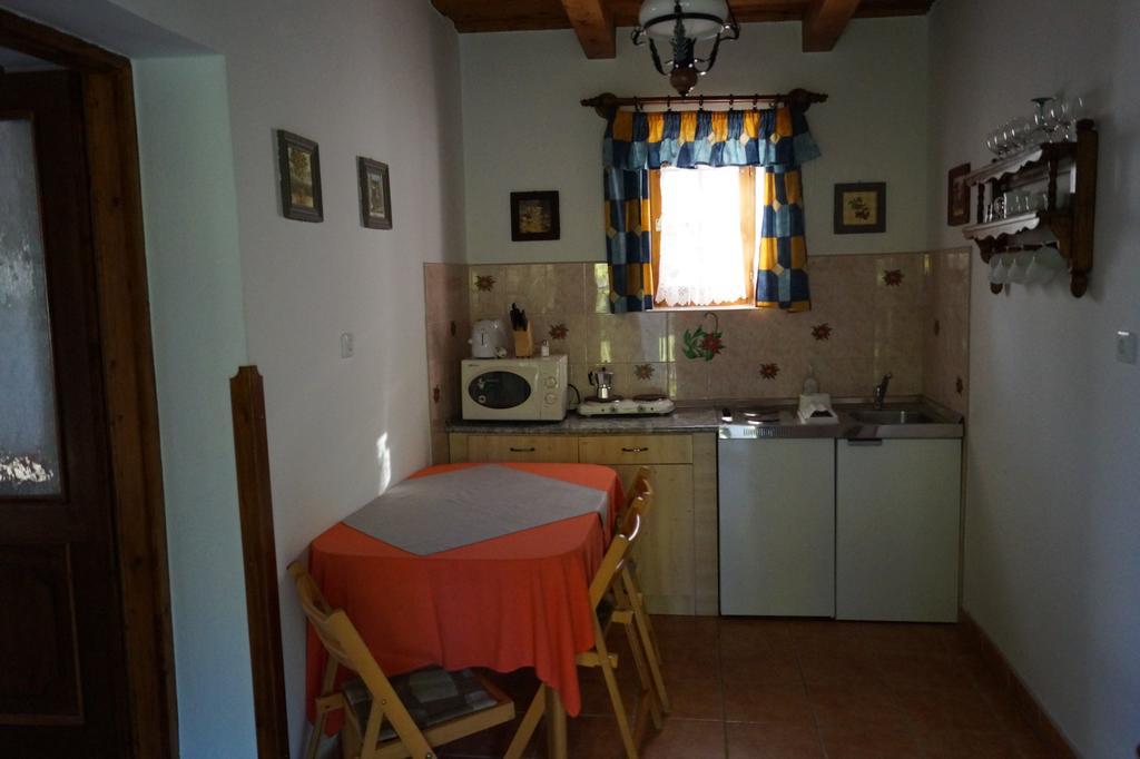 Cseresznyés Vendégház Szomolya Extérieur photo
