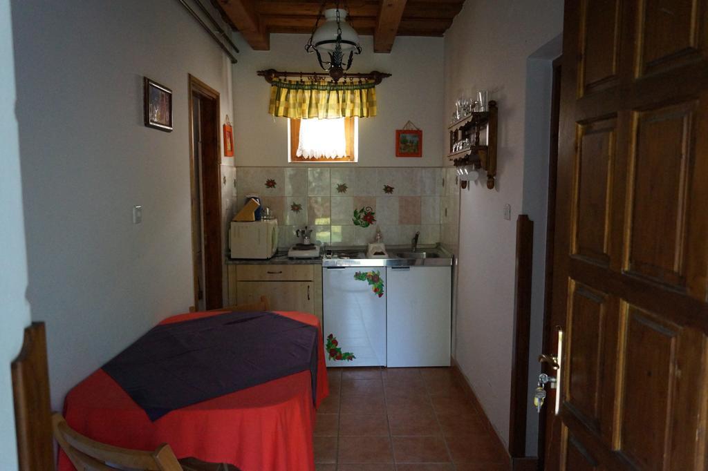 Cseresznyés Vendégház Szomolya Extérieur photo