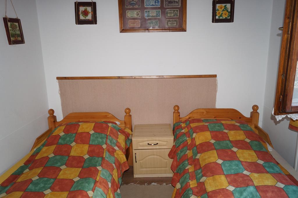 Cseresznyés Vendégház Szomolya Extérieur photo